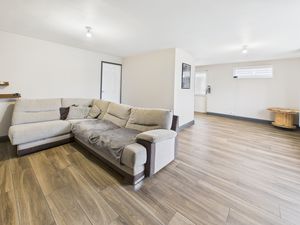 Photo 11- click for photo gallery